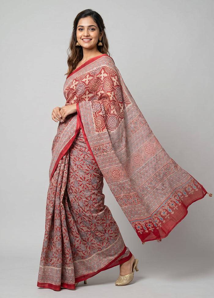 Red Printed Silk Saree Without Blouse Piece