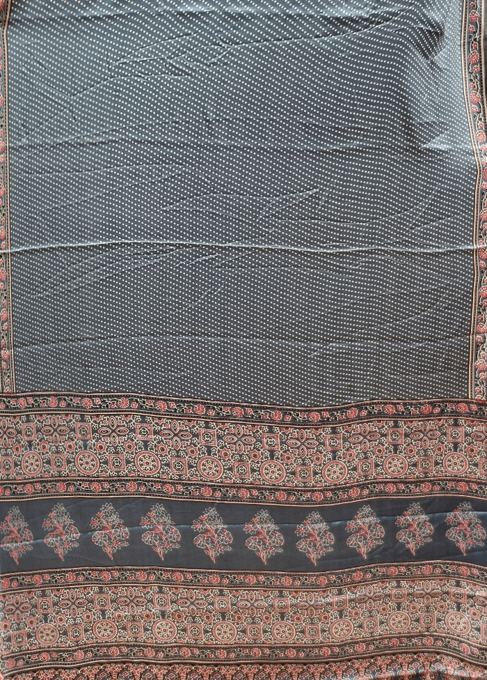 Blue Printed Silk Saree Without Blouse Piece