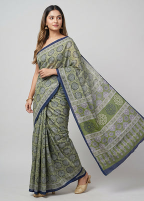 Green Printed Silk Saree Without Blouse Piece