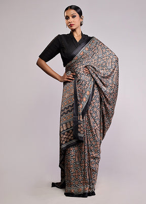 Black Printed Silk Saree With Blouse Piece