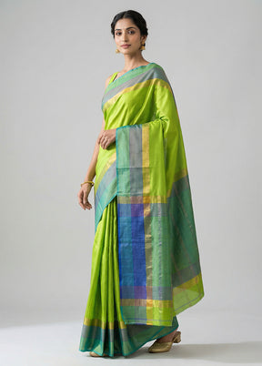 Green Handloom Kanjivaram Silk Saree With Blouse Piece