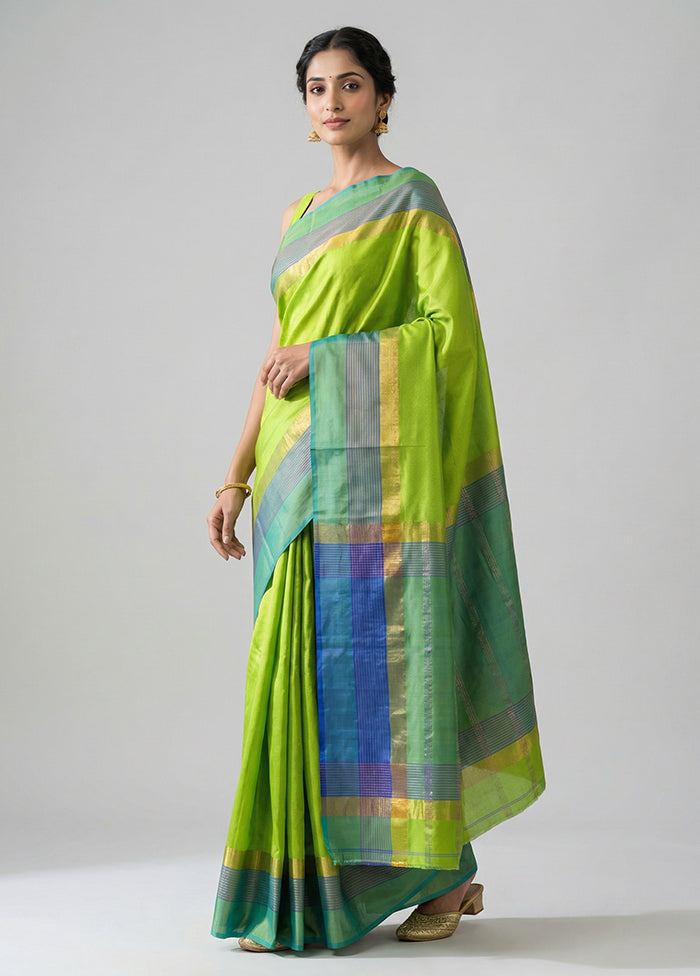 Green Handloom Kanjivaram Silk Saree With Blouse Piece