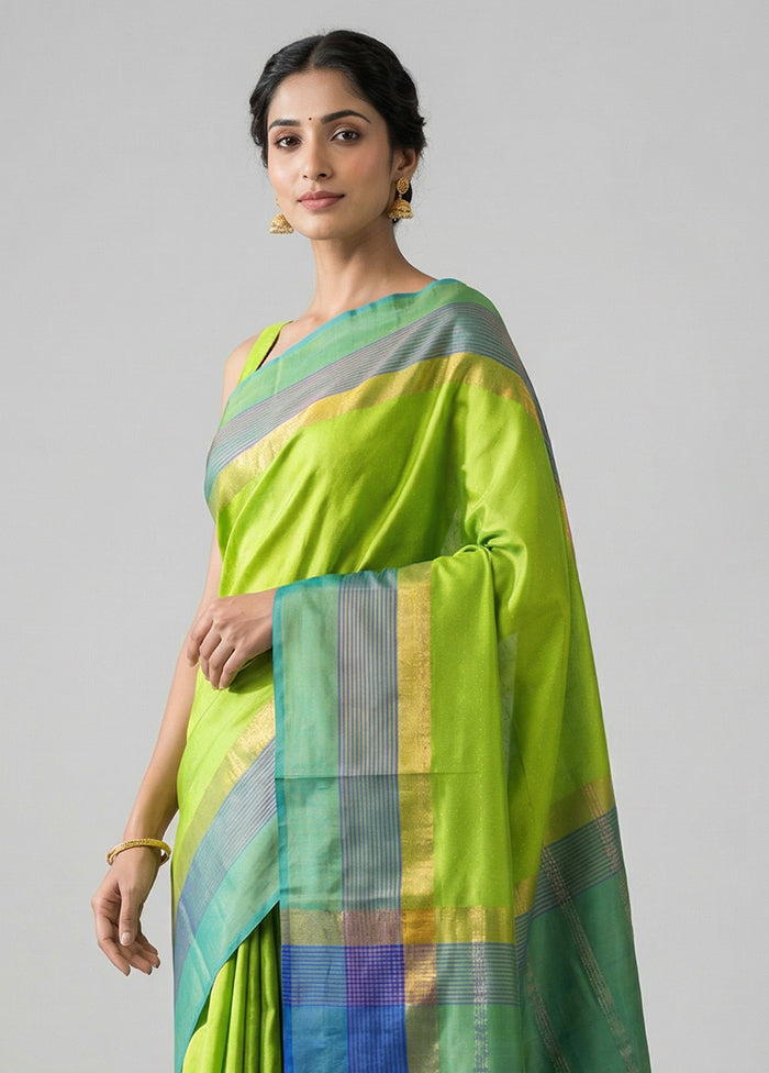 Green Handloom Kanjivaram Silk Saree With Blouse Piece