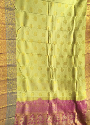 Green Handloom Kanjivaram Pure Silk Saree With Blouse Piece