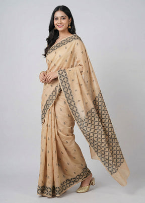 Cream Cotton Saree With Blouse Piece