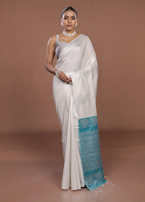 White Kanjivaram Silk Saree With Blouse Piece