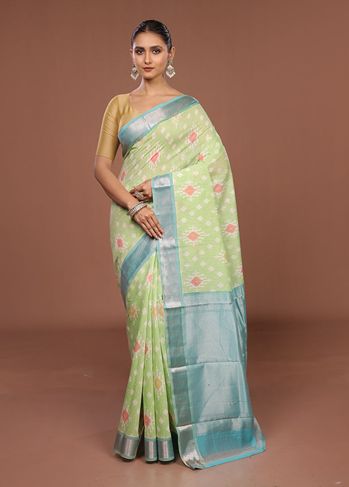 Cream Pure Cotton Saree With Blouse Piece