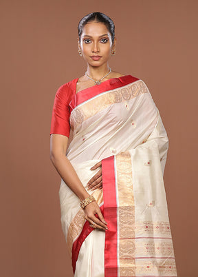 White Garad Pure Silk Saree Without Blouse Piece
