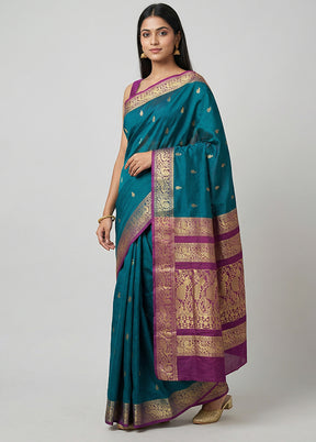 Green Cotton Saree With Blouse Piece