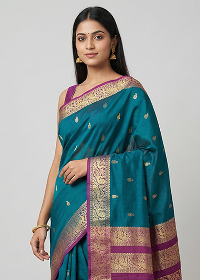 Green Cotton Saree With Blouse Piece