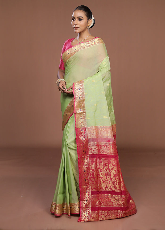 Green Cotton Saree With Blouse Piece
