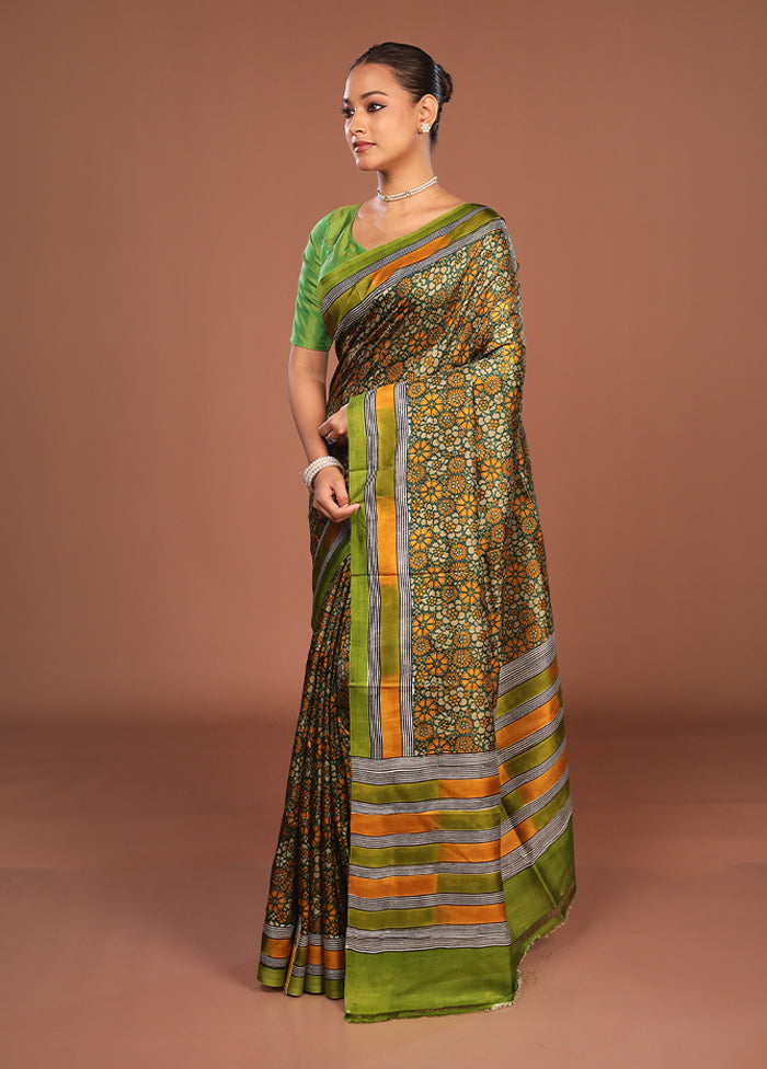 Green Printed Silk Saree Without Blouse Piece
