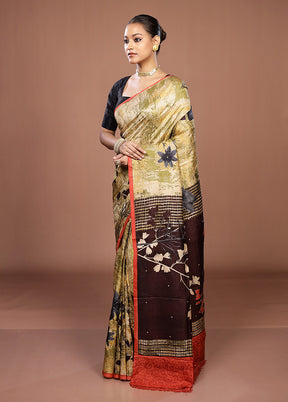 Green Handloom Tussar Pure Silk Saree With Blouse Piece