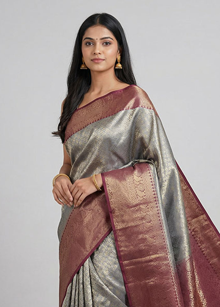 Grey Handloom Kanchipuram Pure Silk Saree With Blouse Piece