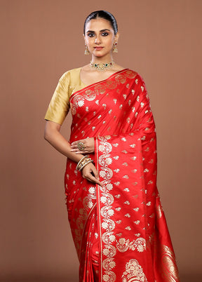 Red Banarasi Silk Saree With Blouse Piece