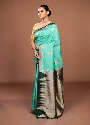 Green Dupion Silk Saree With Blouse Piece