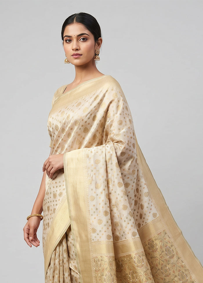 Cream Pure Cotton Saree With Blouse Piece