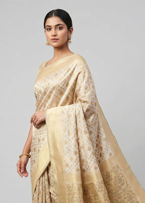 Cream Pure Cotton Saree With Blouse Piece