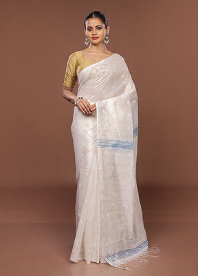 White Matka Silk Saree With Blouse Piece