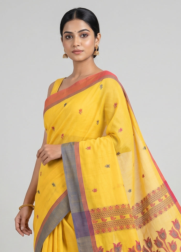 Yellow Matka Silk Saree With Blouse Piece