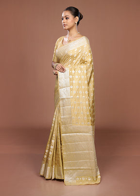 Cream Dupion Silk Saree With Blouse Piece