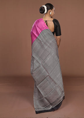 Black Printed Silk Saree Without Blouse Piece