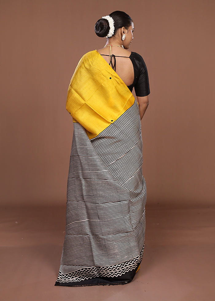 Black Printed Silk Saree Without Blouse Piece