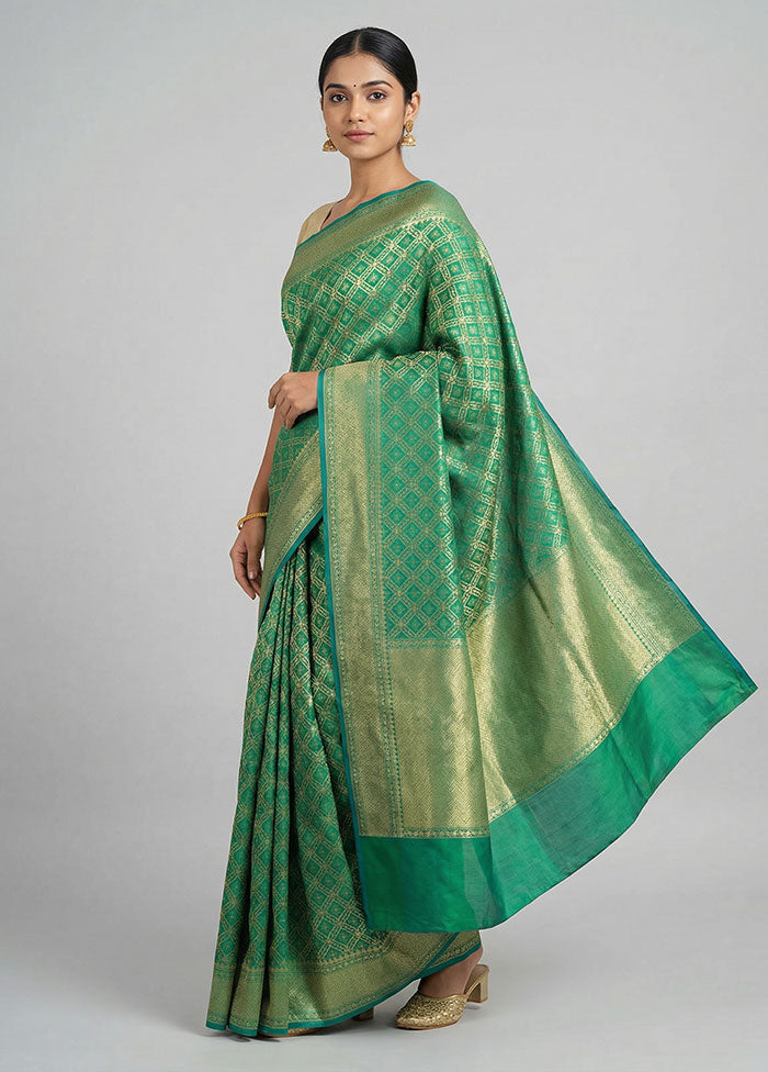 Green Kora Silk Saree With Blouse Piece
