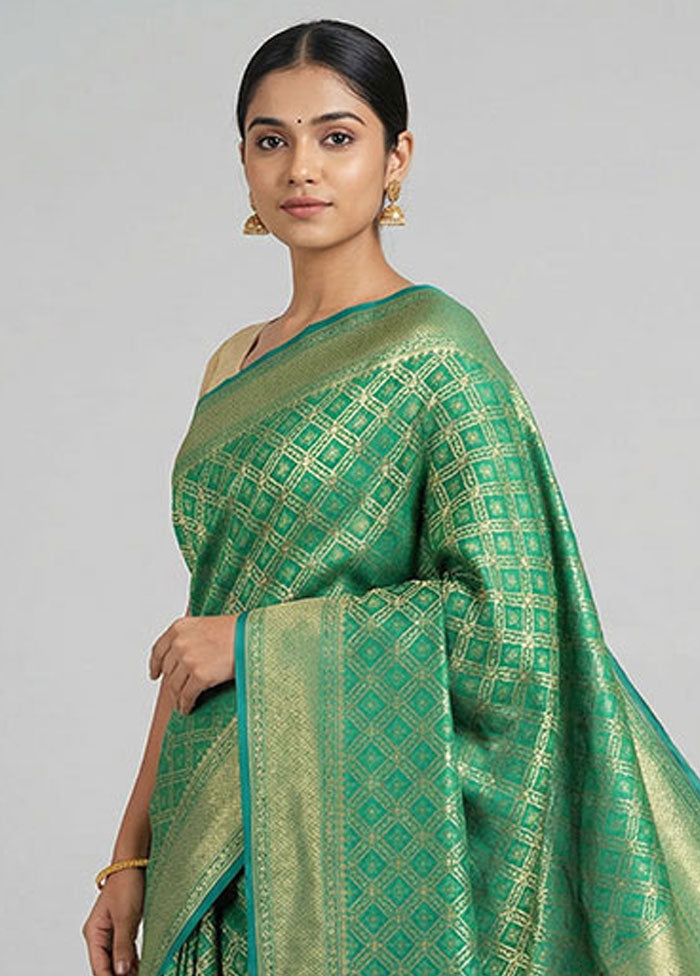 Green Kora Silk Saree With Blouse Piece