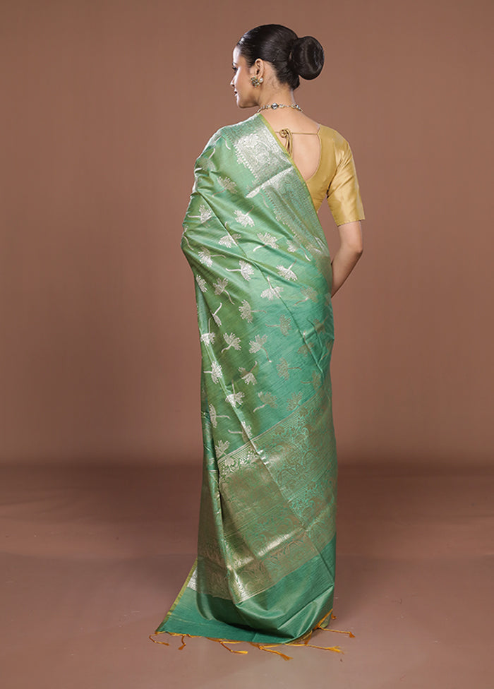 Green Dupion Silk Saree With Blouse Piece