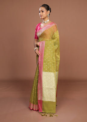 Green Kora Silk Saree With Blouse Piece