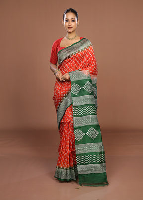 Red Printed Silk Saree Without Blouse Piece