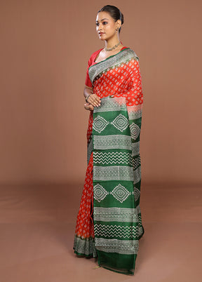 Red Printed Silk Saree Without Blouse Piece