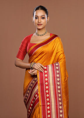 Yellow Printed Silk Saree Without Blouse Piece