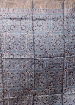 Grey Handloom Tussar Pure Silk Saree With Blouse Piece