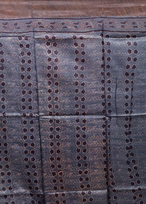 Grey Handloom Tussar Pure Silk Saree With Blouse Piece