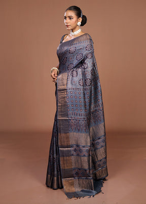 Grey Handloom Tussar Pure Silk Saree With Blouse Piece