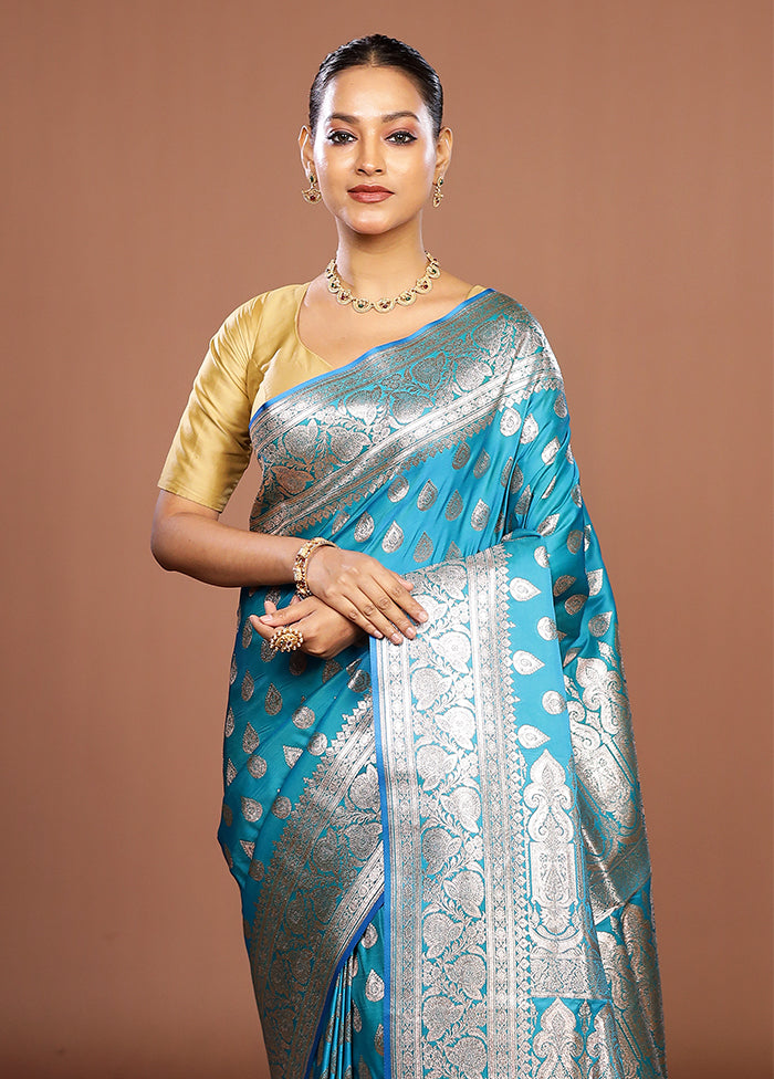 Blue Banarasi Silk Saree With Blouse Piece