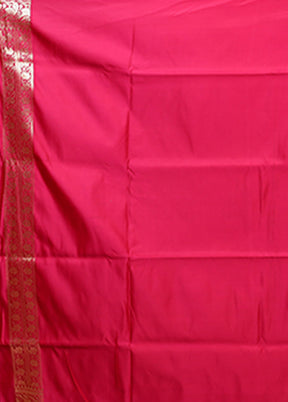 Green Banarasi Silk Saree With Blouse Piece