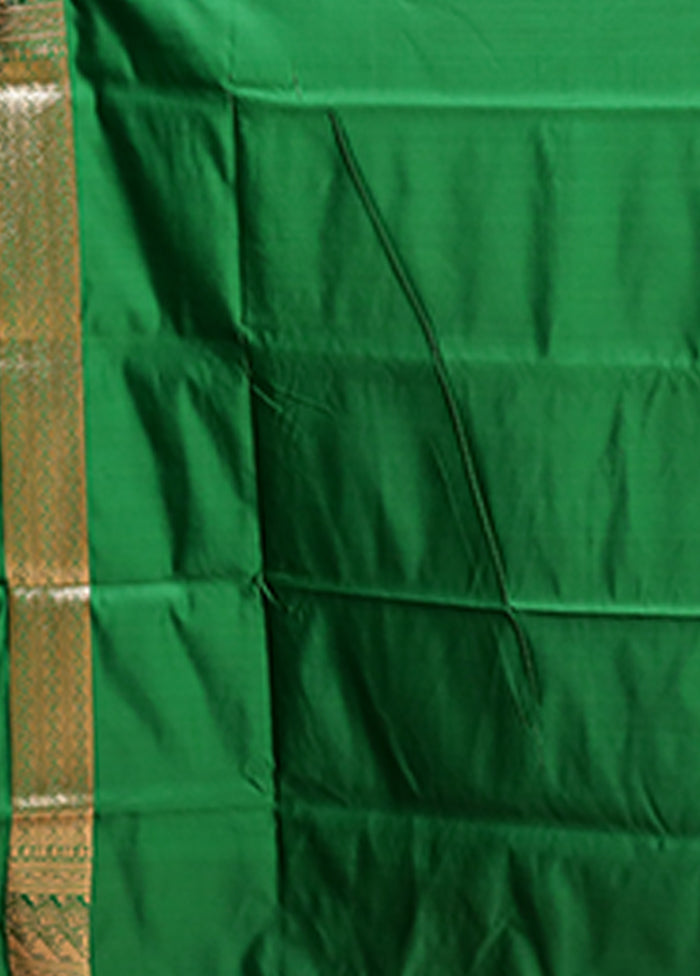 Purple Banarasi Silk Saree With Blouse Piece