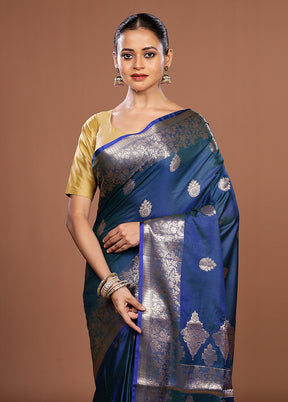 Blue Cotton Saree With Blouse Piece