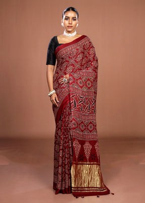 Maroon Printed Silk Saree Without Blouse Piece