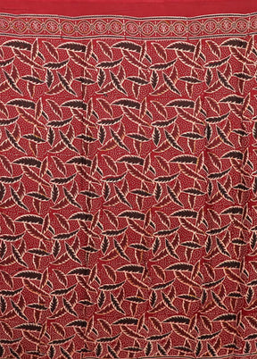 Maroon Printed Silk Saree Without Blouse Piece