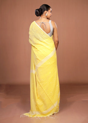 Yellow Matka Silk Saree With Blouse Piece