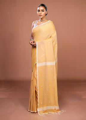 Yellow Matka Silk Saree With Blouse Piece