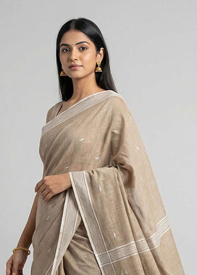 Cream Matka Silk Saree With Blouse Piece