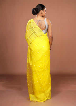 Yellow Matka Silk Saree With Blouse Piece
