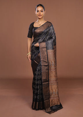 Grey Handloom Tussar Pure Silk Saree With Blouse Piece