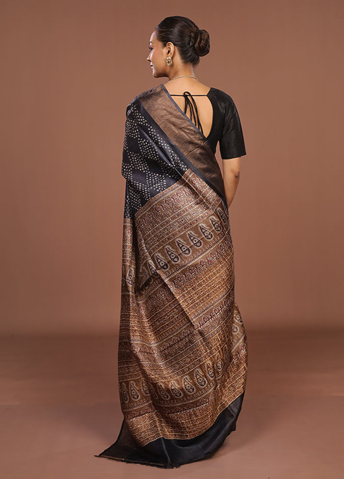 Grey Handloom Tussar Pure Silk Saree With Blouse Piece