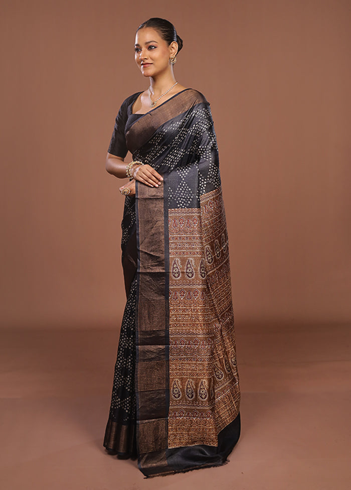 Grey Handloom Tussar Pure Silk Saree With Blouse Piece